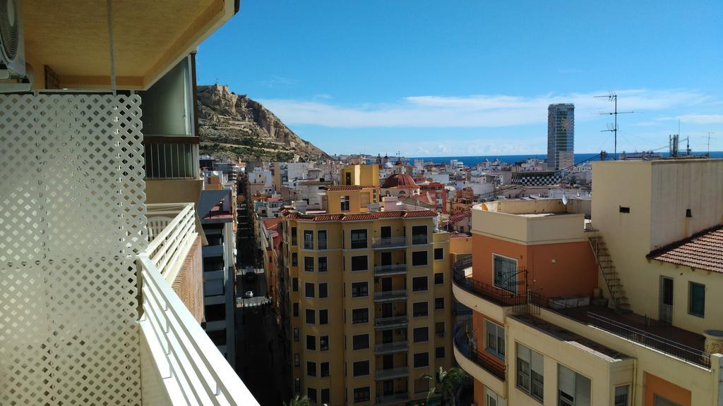 Alicante Skylights Apartments Bilik gambar