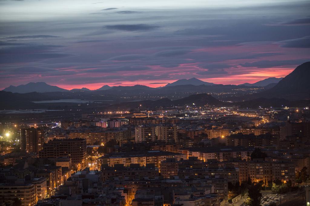 Alicante Skylights Apartments Bilik gambar