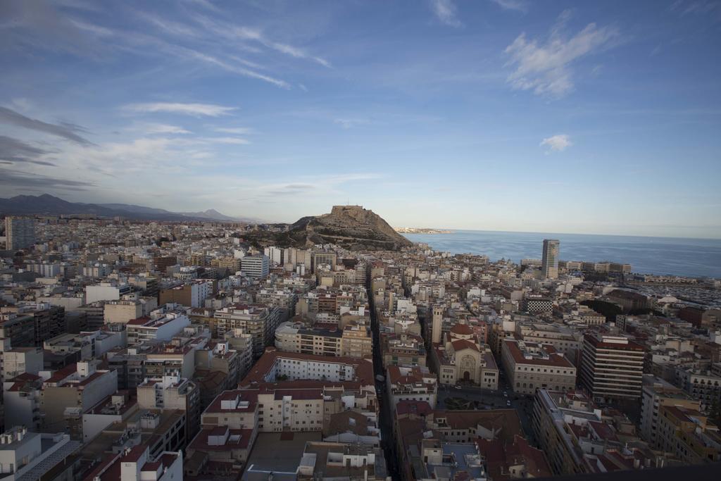 Alicante Skylights Apartments Bilik gambar