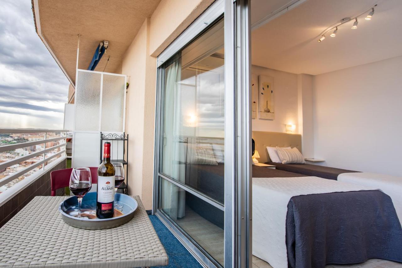 Alicante Skylights Apartments Luaran gambar
